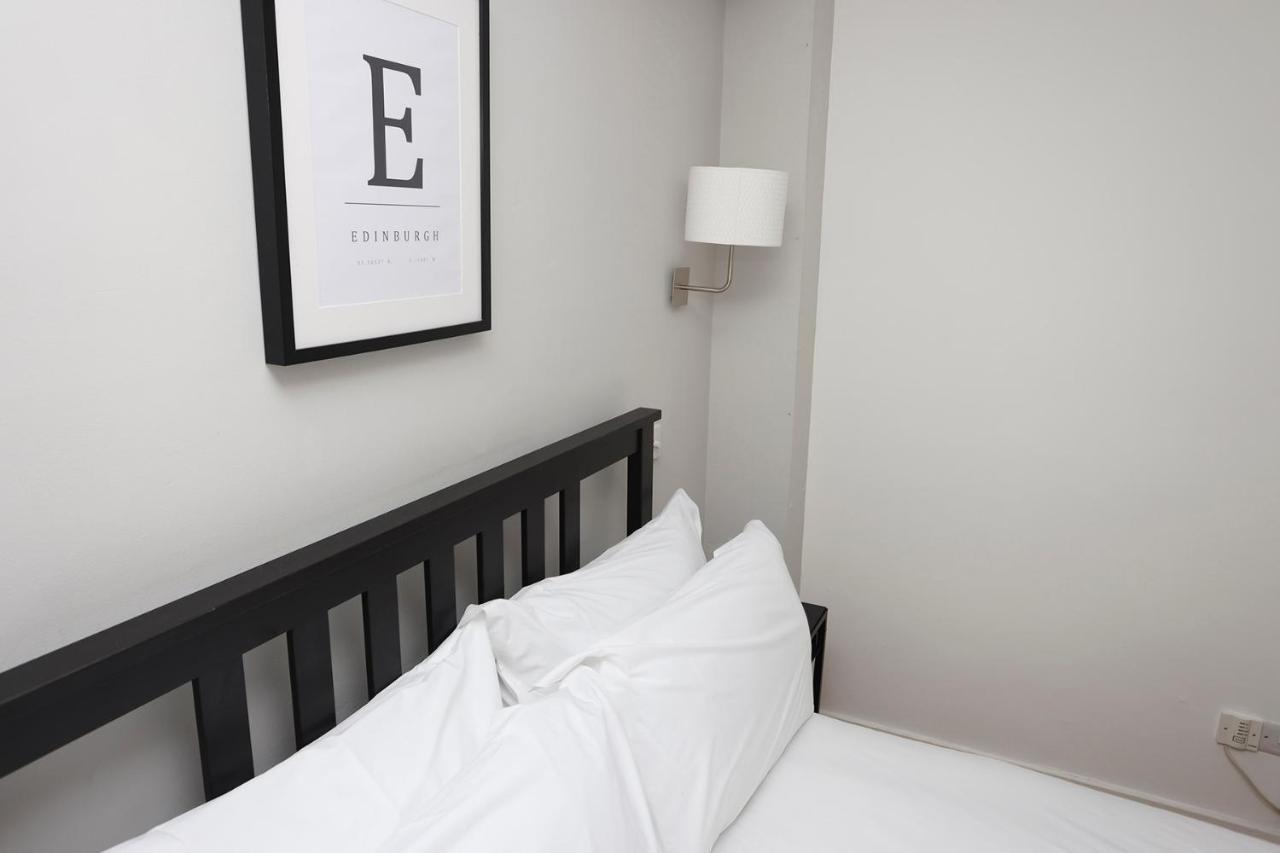 Joivy 1 Bed Flat, Heart Of Grassmarket Edinburgh Bagian luar foto