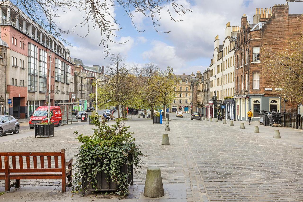 Joivy 1 Bed Flat, Heart Of Grassmarket Edinburgh Bagian luar foto