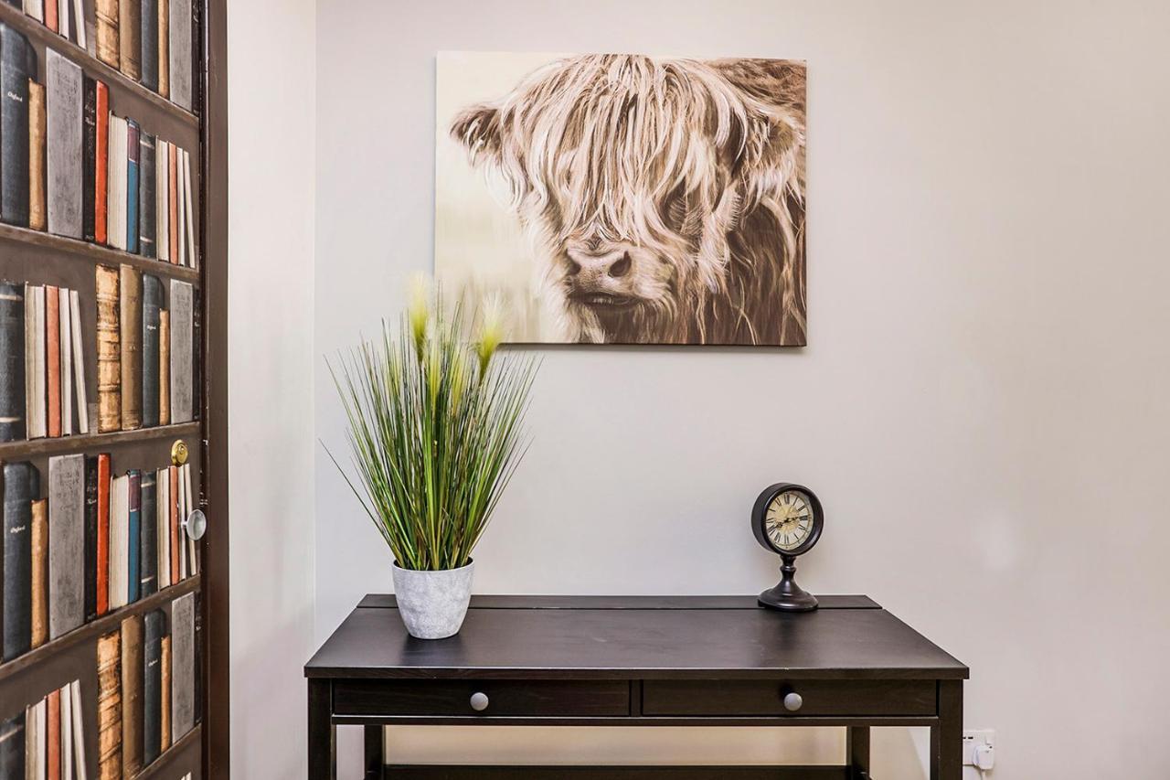 Joivy 1 Bed Flat, Heart Of Grassmarket Edinburgh Bagian luar foto