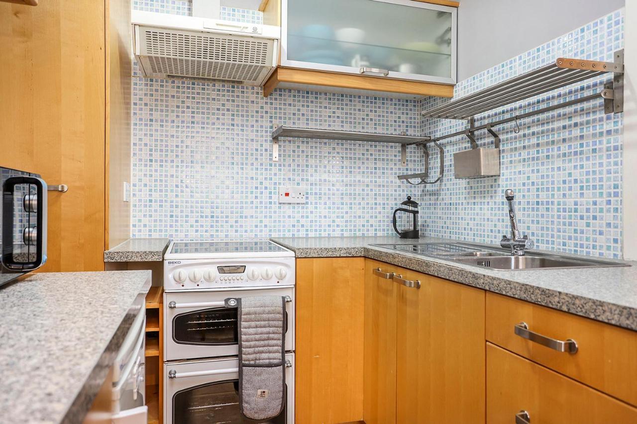 Joivy 1 Bed Flat, Heart Of Grassmarket Edinburgh Bagian luar foto