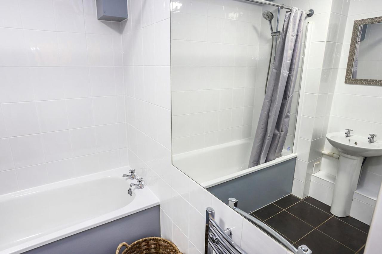 Joivy 1 Bed Flat, Heart Of Grassmarket Edinburgh Bagian luar foto